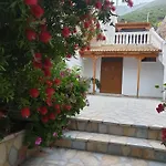 Lagjini 3*