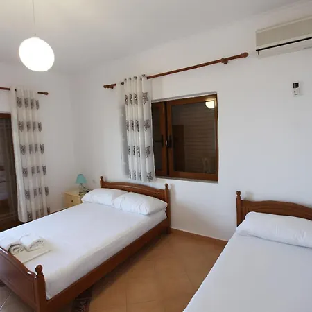 Lagjini Apartmanhotel Lukova