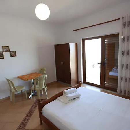 Apartmanhotel Lagjini *