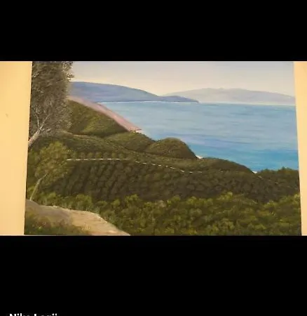 Lagjini アパートホテル