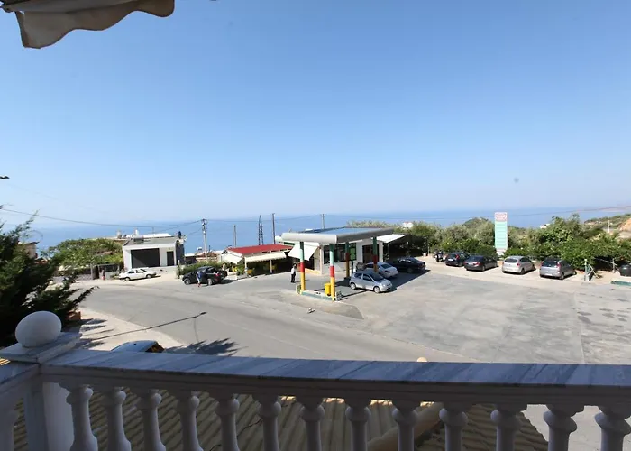 Aparthotel Lagjini 3*