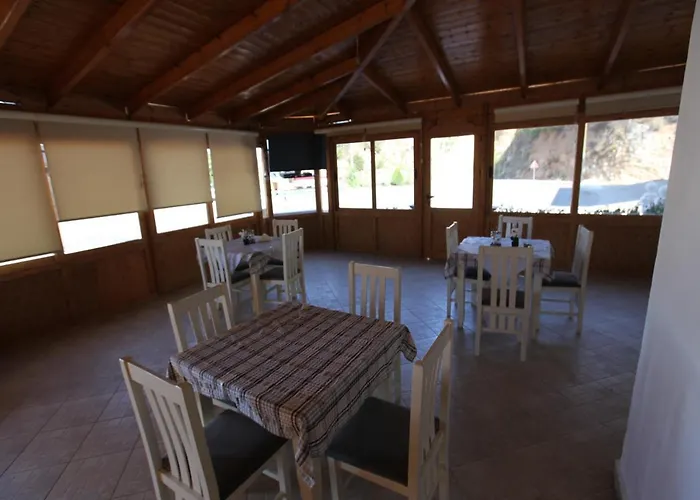 Lagjini Aparthotel 3*