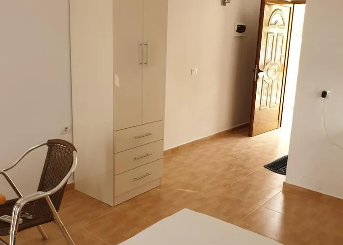 Aparthotel Lagjini