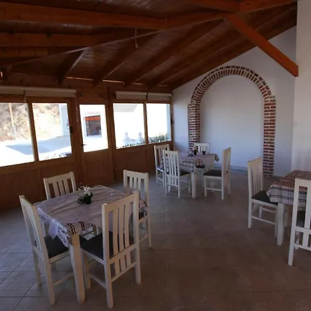 Lagjini Aparthotel 3*