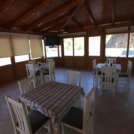 Lagjini Aparthotel 3*