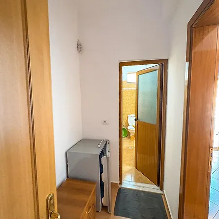Ξενοδοχείο με διαμερίσματα Kompleks Angjelo-free Transportation 3*