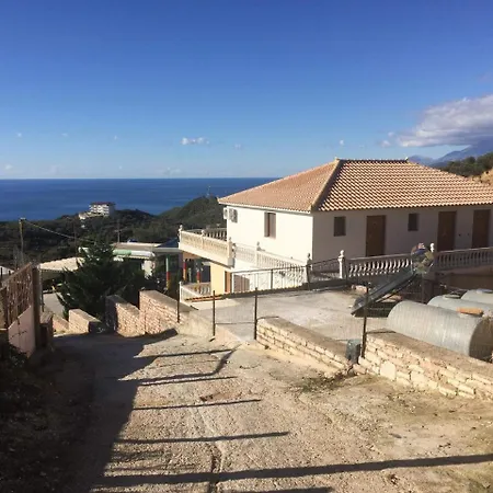 Aparthotel Lagjini 3*