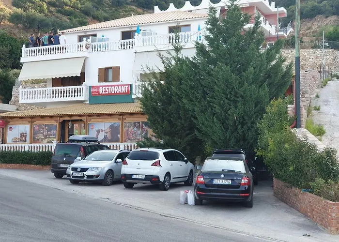 Lagjini 아파트호텔 Lukovë